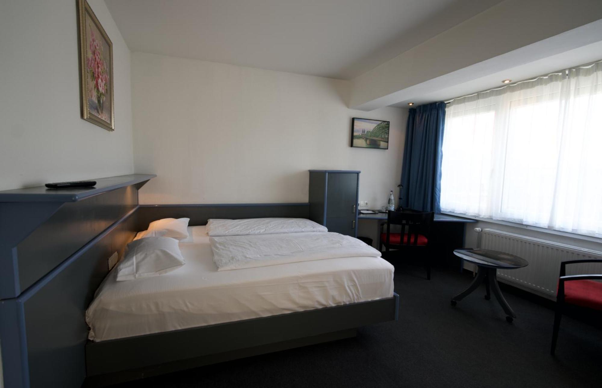Hotel Merian Cologne Exterior photo